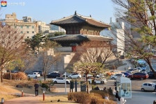 봄밤, 따뜻한 바람 머금고 광희문 달빛로드 시간여행을 떠나다... 내 손안에 서울 봄밤, 따뜻한 바람 머금고 광희문 달빛로드 시간여행을 떠나다