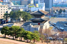 봄밤, 따뜻한 바람 머금고 광희문 달빛로드 시간여행을 떠나다... 내 손안에 서울 봄밤, 따뜻한 바람 머금고 광희문 달빛로드 시간여행을 떠나다