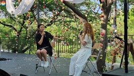 봄날 호숫가에서의 야외음악회, 너무 낭만적이야! 예술품은 매력정원 | 서울시 - 내 손안에 서울 봄날 호숫가에서의 야외음악회, 너무... 