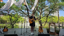 봄날 호숫가에서의 야외음악회, 너무 낭만적이야! 예술품은 매력정원 | 서울시 - 내 손안에 서울 봄날 호숫가에서의 야외음악회, 너무... 