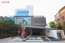 영어 도서가 무려 1만4천권! 구의2동 복합청사의 새출발 | 서울시 - 내 손안에 서울 영어 도서가 무려 1만4천권! 구의2동 복합청사의 새출발