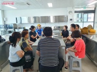 함께 요리하니 행복한 밥상이 뚝딱! 든든한 밥 친구까지 생겼어요~ | 서울시 - 내 손안에 서울 함께 요리하니 행복한 밥상이 뚝딱! 든든한 밥... 