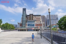 신기한 비밀 상점 같아요 다시 만난 세운상가의 세계 | 서울시 - 내 손안에 서울 신기한 비밀 상점 같아요 다시 만난 세운상가의 세계