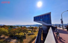 브런치·밀크티 핫플 품고, 확 바뀐 한강 전망카페 4곳 | 서울시 - 내 손안에 서울 브런치·밀크티 핫플 품고, 확 바뀐 한강 전망카페 4곳