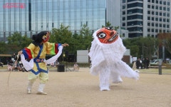 시민 품으로 돌아온 의정부지 역사유적광장서 흥겨운 봉산탈춤... 시민 품으로 돌아온 의정부지 역사유적광장서 흥겨운 봉산탈춤