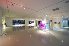 이끌리듯 더 갤러리 호수 관람했어요 | 서울시 - 내 손안에 서울 석촌호수가 더 특별해지는 순간! 이끌리듯 더 갤러리 호수 관람했어요