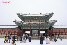 은빛으로 물든 경복궁 풍경 | 서울시 - 내 손안에 서울 서울에도 이런 환상적 설경(雪景)이! 은빛으로 물든 경복궁 풍경