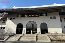 디지털로 더욱 생생하게! 재개관한 매헌윤봉길의사기념관 | 서울시 - 내 손안에 서울 디지털로 더욱 생생하게! 재개관한 매헌윤봉길의사기념관