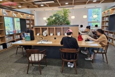 음악감상하고 책 읽으면서 또 힐링! 월계도서관 | 서울시 - 내 손안에 서울 옥상 잔디정원에서 힐링, 음악감상하고 책 읽으면서 또 힐링! 월계도서관