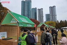 황금빛 은행나무 아래에서 펼쳐진 ‘스무살의 서울숲’ 축제 참여기 | 서울시 - 내 손안에 서울 황금빛 은행나무 아래에서 펼쳐진 ‘스무살의... 