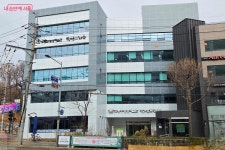 학마을 도서관·도봉구 평생학습관 주민의 쉼터로 탄생 | 서울시 - 내 손안에 서울 드디어 재개관! 학마을 도서관·도봉구 평생학습관 주민의... 