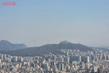 금빛 사찰 수국사 구경하고 봉산 산책까지 | 서울시 - 내 손안에 서울 이색 나들이 코스 추천! 금빛 사찰 수국사 구경하고 봉산 산책까지