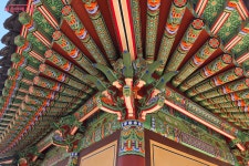 금빛 사찰 수국사 구경하고 봉산 산책까지 | 서울시 - 내 손안에 서울 이색 나들이 코스 추천! 금빛 사찰 수국사 구경하고 봉산 산책까지