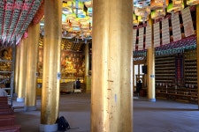 금빛 사찰 수국사 구경하고 봉산 산책까지 | 서울시 - 내 손안에 서울 이색 나들이 코스 추천! 금빛 사찰 수국사 구경하고 봉산 산책까지