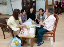 벌써 3년 인기 높은 경로당 코디네이터 | 서울시 - 내 손안에 서울 벌써 3년 인기 높은 경로당 코디네이터