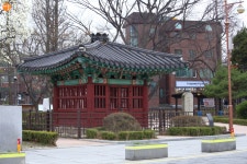 성균관 명륜당의 봄⋯600년 역사 현장 속으로! | 서울시 - 내 손안에 서울 성균관 명륜당의 봄⋯600년 역사 현장 속으로!
