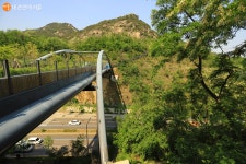 무악재부터 안산 봉수대까지 신나게 걸어볼까? | 서울시 - 내 손안에 서울 무악재부터 안산 봉수대까지 신나게 걸어볼까?