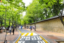 [사진] 서울의 걷고 싶은 거리 1위 정동길 | 서울시 - 내 손안에 서울 [사진] 서울의 걷고 싶은 거리 1위 정동길  