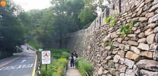 다 같이 돌자~ 남산 한 바퀴! 남산도서관~남산서울타워 | 서울시 - 내 손안에 서울 다 같이 돌자~ 남산 한 바퀴! 남산도서관~남산서울타워