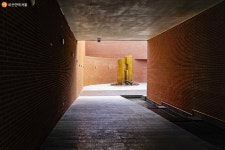 [사진] 아름다운 지하 공간, 서소문성지 역사박물관 | 서울시 - 내 손안에 서울 [사진] 아름다운 지하 공간, 서소문성지 역사박물관