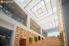 [사진] 책과 사람이 만나는 공간! 송파책박물관 | 서울시 - 내 손안에 서울 [사진] 책과 사람이 만나는 공간! 송파책박물관