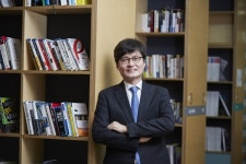 스마일게이트홀딩스(순수지주회사) - 기업정보 | 투자, 매출, 기업가치 - THE VC