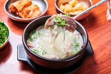 제삿상에 올리던 진주 곰탕의 진한 맛, 진주 육거리곰탕<세월에 담긴 신뢰, 지역의 오래된 가게<지역N문화 테마 제삿상에 올리던 진주 곰탕의 진한... 