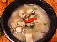 ‘바다의 우유’로 만든 국밥, 통영 굴 국밥<우리집의 맛과 향, 향토음식<지역N문화 테마 ‘바다의 우유’로 만든 국밥, 통영 굴 국밥