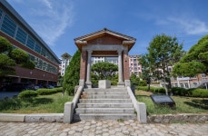 새로운 여명을 열다, 전주 신흥고등학교 강당과 본관 포치<세월의 흔적... 테마 새로운 여명을 열다, 전주 신흥고등학교 강당과 본관 포치