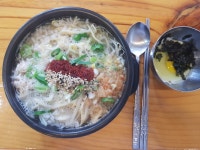 사시사철 간편하게 먹는 콩나물국밥<소중한 기억 속 푸짐한 情, 시장<지역N문화 테마 사시사철 간편하게 먹는 콩나물국밥