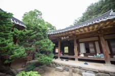 이언적의 덕행을 기리는 옥산서원<역사와 삶에서 찾는 교훈, 유교<지역N문화 테마 이언적의 덕행을 기리는 옥산서원