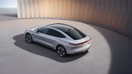 RISING F7 (3) | Images :: Behance RISING F7 - Tracy Dai