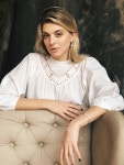 Behance에서의 Fashion photography for a jewelry brand Fashion photography for a jewelry brand