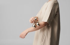 Makeon Magnetight Bodyroller :: Behance Makeon Magnetight Bodyroller - Jiyoun Kim Studio™