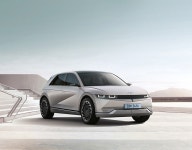 Ioniq Catalogue 프로젝트 :: Photos, videos, logos, illustrations and branding :: Behance