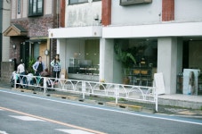 『パンとエスプレッソと』の姉妹店『onkä』がつくる、もっちり歯切れのいい特製パン。 | by 那木丈裕 | CAKE.TOKYO | Medium... 