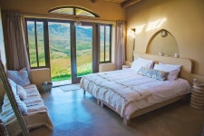 Travelling South Africa as a creative — A nifty guide | by Owethu Makhathini | Medium Travelling South Africa as a creative... 