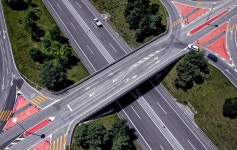 Car Lift Building on High Way. This is the experience of driving on… | by 정학영 | Medium Car Lift Building on High Way