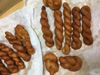 012. [제빵] 빵도넛 Yeast Doughnut. 반죽 90% | by 바게트 굽는 가게 | Medium 012. [제빵] 빵도넛 Yeast Doughnut