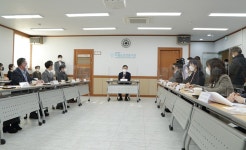법무부 - [2021.12.23.] 박범계 법무부 장관, 아동학대 피해아동 보호를 위한 유관 기관의 협조와 노력을 당부 K2WebWizard