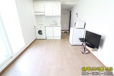 [6105] 에이스부동산 원룸 1000/32(조절 가능) 단독 베란다, 넓은 방과 넓은 화장실, 오피스텔 스타일, 단기 가능 - 부동산/룸메 - 부산대 학생... 