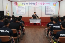 정용선 충남경찰청장, 708전경대원들과 현장 토론회 가져:내외신문 ≪내외신문≫ 정용선 충남경찰청장, 708전경대원들과 현장 토론회 가져