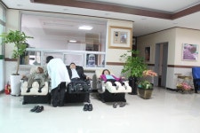 엄마가 생각나는 약초온열 힐링 체험:내외신문 ≪내외신문≫ 엄마가 생각나는 약초온열 힐링 체험