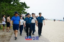 민갑룡 경찰청장, 강원 경포해변 등 해수욕장 치안상황 점검:내외신문 ≪내외신문≫ 민갑룡 경찰청장, 강원 경포해변 등 해수욕장 치안상황 점검