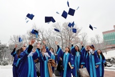 2018학년도 전기 학위수여식…1143명 졸업 – 삼육대학교