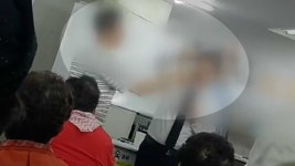 관광객 지나는 올레길에서 골프연습?…‘눈살’