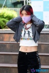 요즘 잘나가는 여자연예인 초고화질 - 배꼽 마이너 갤러리
