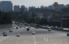 고속도로 비교적 원활…수도권방면 일부 정체 | 서울특별시 미디어재단 TBS