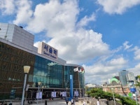 귀경 행렬에 붐비는 서울역…상행선 예매율 92.7% | 서울특별시 미디어재단 TBS