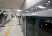 출근길 지하철 7호선 산곡역서 열차 고장으로 시민 불편 | 서울특별시 미디어재단 TBS